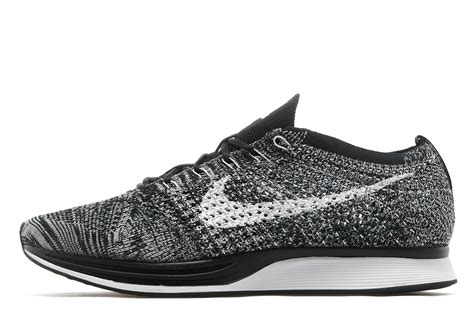 Schwarz Nike Flyknit